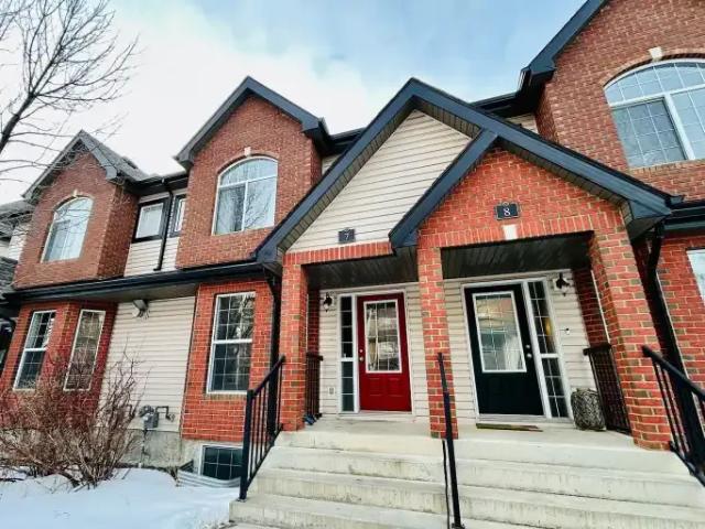 Townhouse for rent in Wedgewood, Alberta