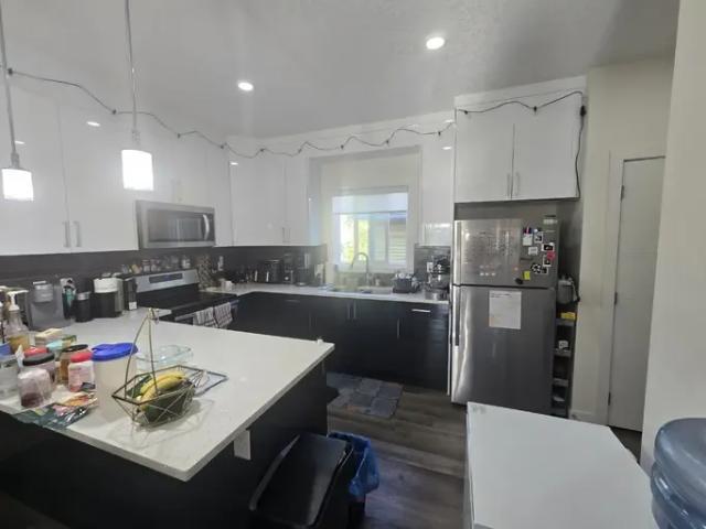 Townhouse for rent in Wedgewood, Alberta