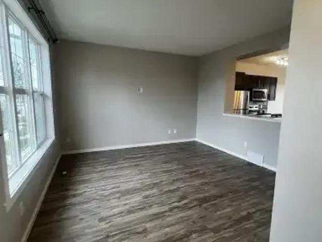 Townhouse for rent in Wedgewood, Alberta