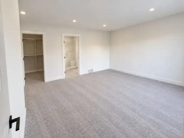 Townhouse for rent in Grovenor, Edmonton