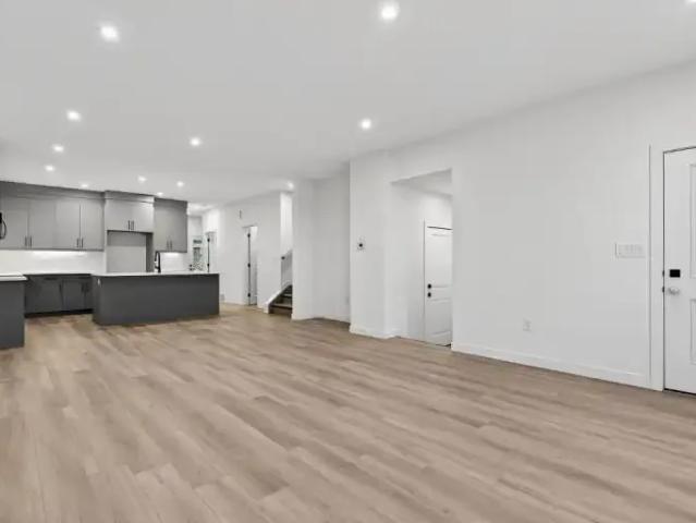 Townhouse for rent in Wedgewood, Alberta