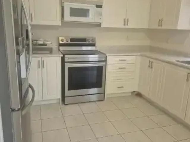 Townhouse for rent in Niagara, Ontario