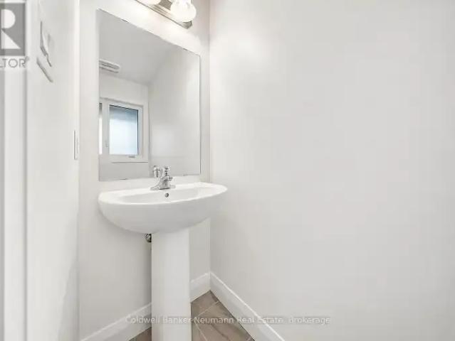 Townhouse for rent in Kitchener, Ontario