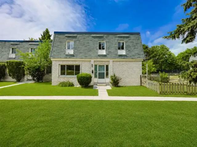 Townhouse for rent in Mississauga, Ontario