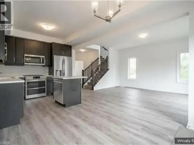 Townhouse for rent in Niagara Falls, Golden Horseshoe