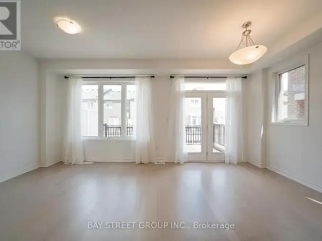 Townhouse for rent in Oakville