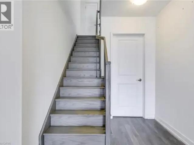 Townhouse for rent in Oakville, Ontario