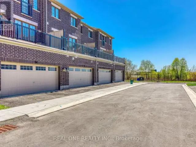 Townhouse for rent in Oakville, Ontario
