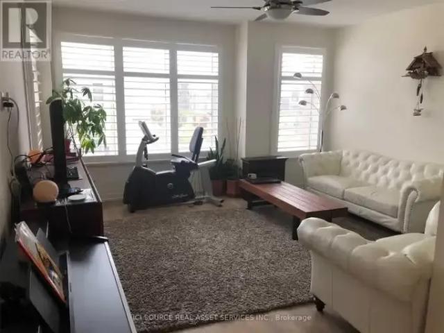 Townhouse for rent in Oakville, Ontario