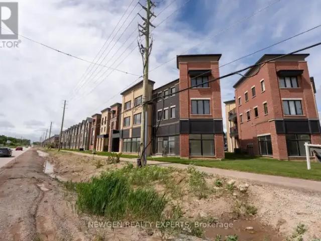 Townhouse for rent in Oakville, Ontario