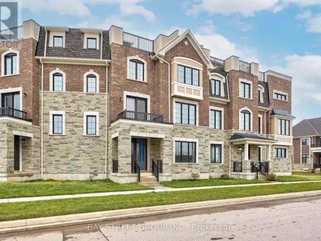 Townhouse for rent in Oakville, Ontario
