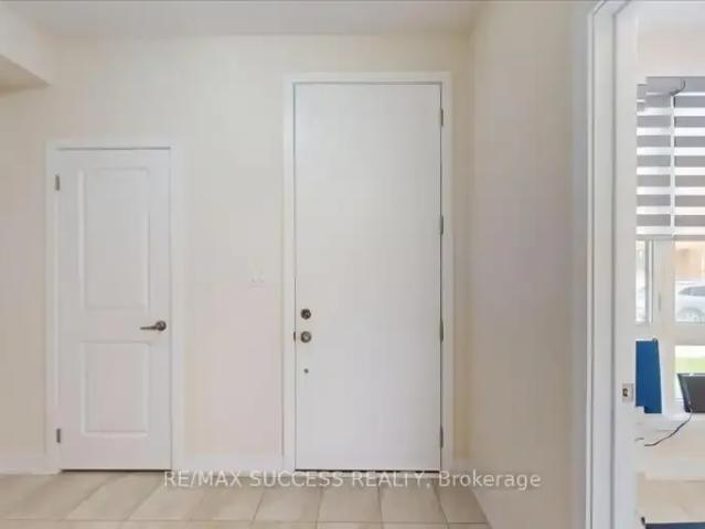 Townhouse for rent in Oakville, Ontario