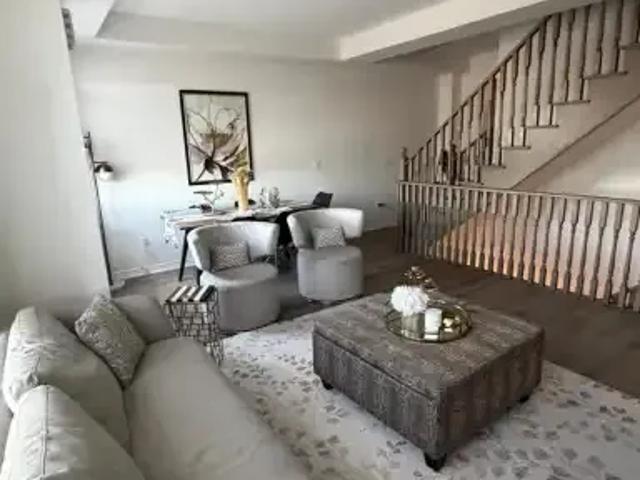 Townhouse for rent in Oakville, Golden Horseshoe