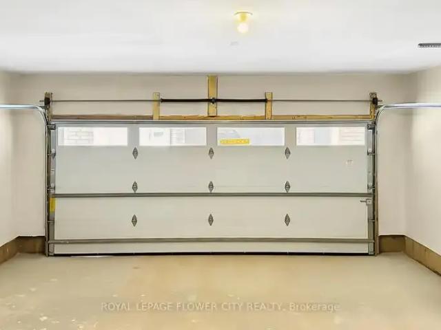 Townhouse for rent in Oakville, Ontario