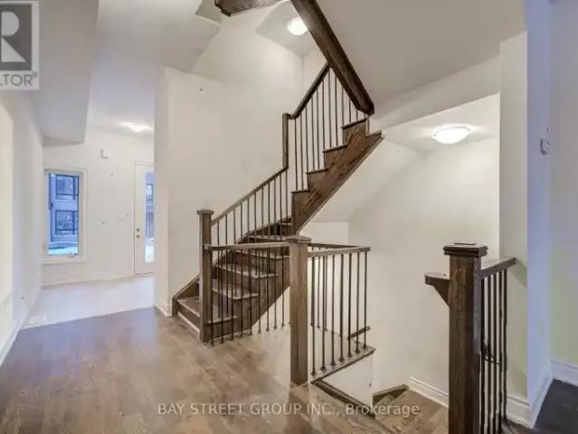 Townhouse for rent in Oakville, Ontario