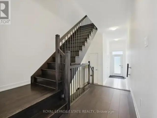 Townhouse for rent in Oakville, Ontario