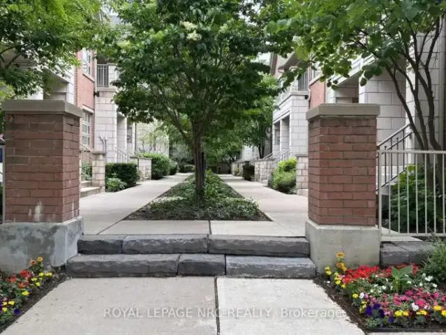 Townhouse for rent in Oakville, Ontario