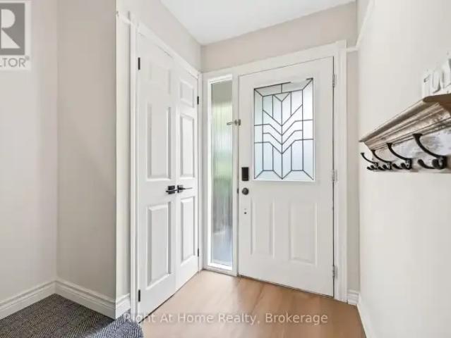 Townhouse for rent in Oakville, Ontario