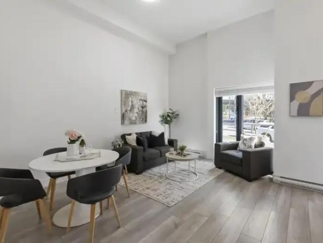Townhouse for rent in Surrey, British Columbia