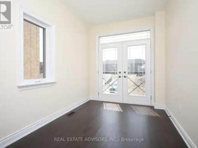 Townhouse for rent in Bradford West Gwillimbury, Ontario