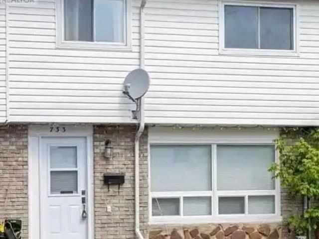 Townhouse for rent in Cambridge, Ontario