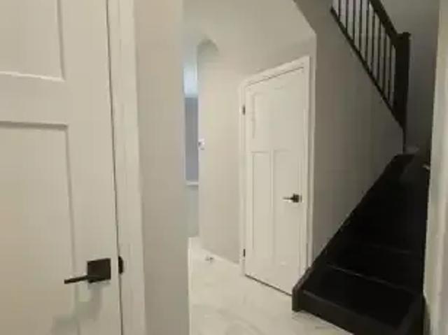 Townhouse for rent in Galt, Cambridge