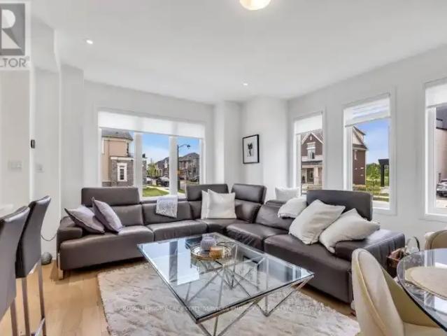 Townhouse for rent in Oakville, Ontario