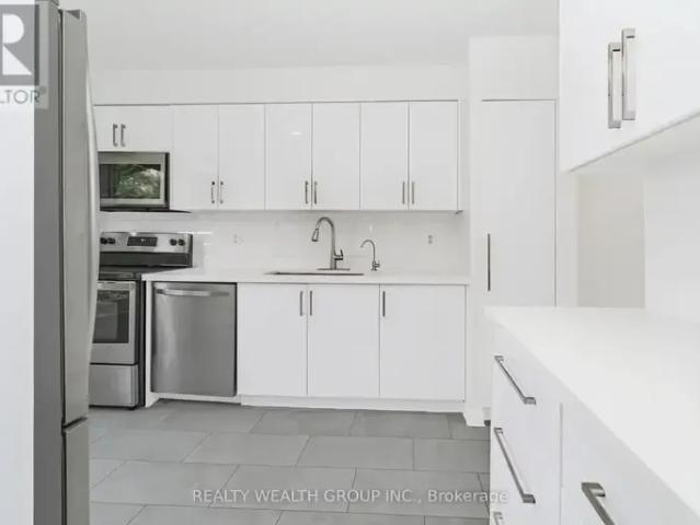 Townhouse for rent in Richmond Hill
