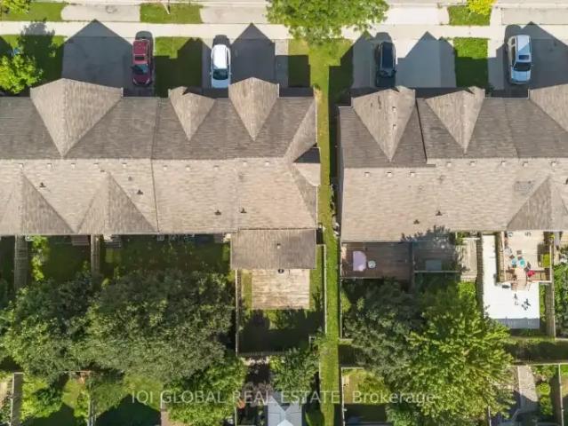 Townhouse for rent in Waterloo, Southwestern Ontario