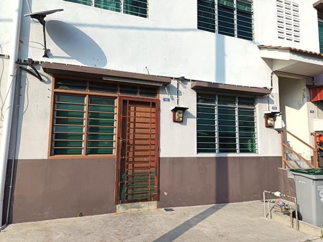 Townhouse for sale in Malaka