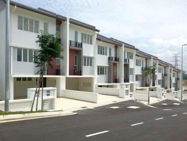 Townhouse for sale in Petaling, Subang Jaya