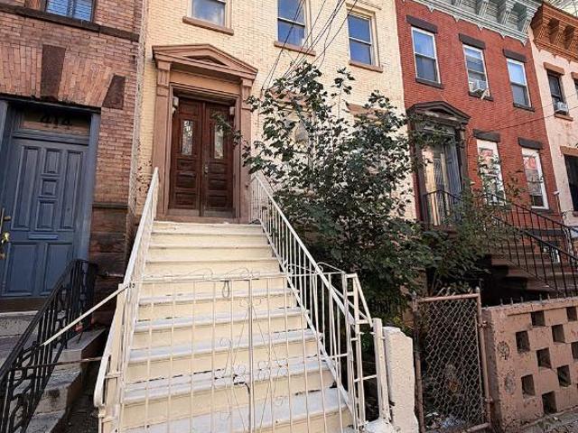 Townhouse for sale in Mott Haven, New York
