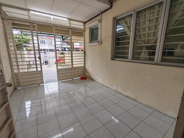 Townhouse for sale in Seksyen 31, Shah Alam