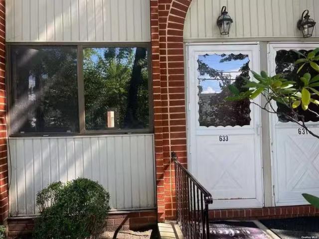 Condo for rent in Queens Village