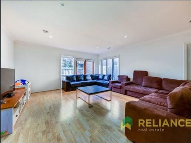 Townhouse for rent in Camerons Creek, Victoria