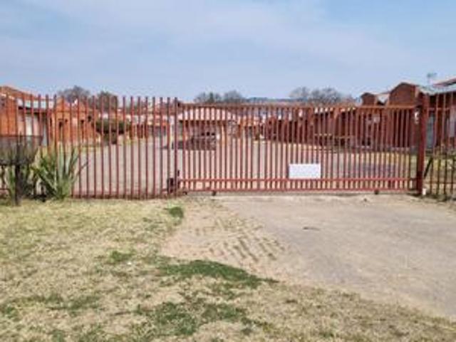 Townhouse for sale in Mantsopa, Free State