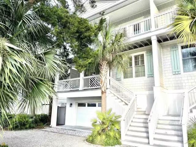 Condo for rent in Brunswick