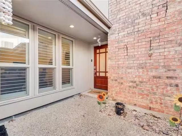 Condo for rent in Dallas