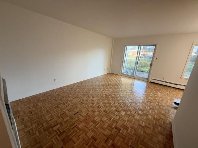 House for rent in Dorval, Montréal (région administrative)