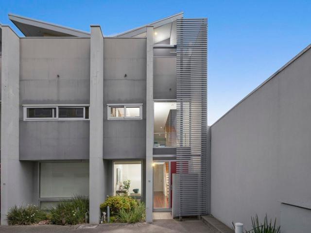 Apartment for sale in Hawthorn East, Melbourne