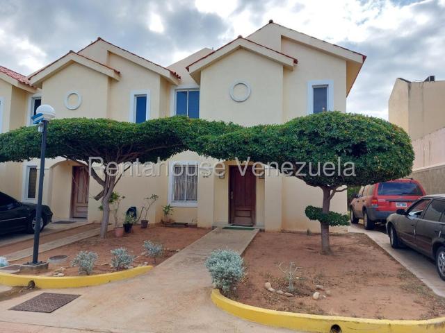 Townhouse en alquiler en Coquivacoa, Zulia