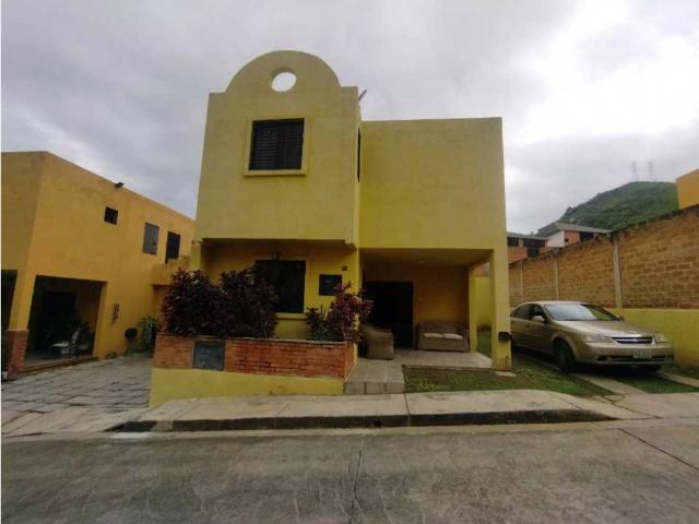 Casa en alquiler en Manongo, Valencia