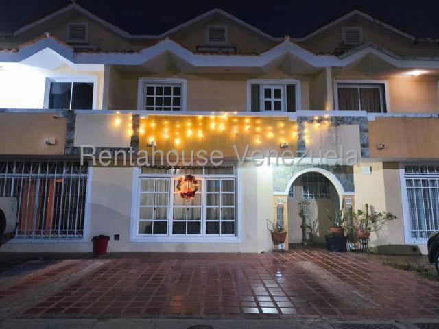 Townhouse en venta en Cacique Mara, Maracaibo