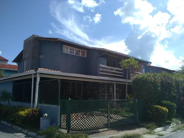 Townhouse en venta en Guatire, Miranda