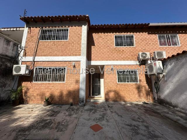 Townhouse en venta en Girardot, Aragua