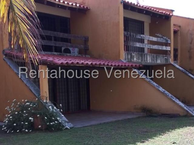 Townhouse en venta en Miranda