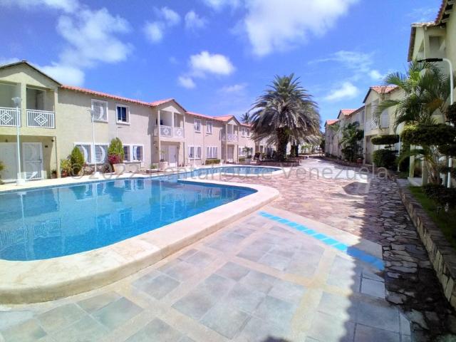 Townhouse en venta en Los Robles, Nueva Esparta