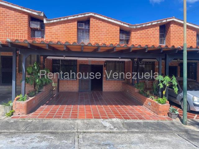 Townhouse en venta en Guarenas, Miranda