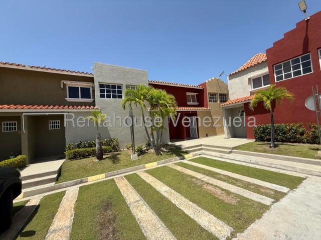 Townhouse en venta en Boca De Uchire, Distrito Capital