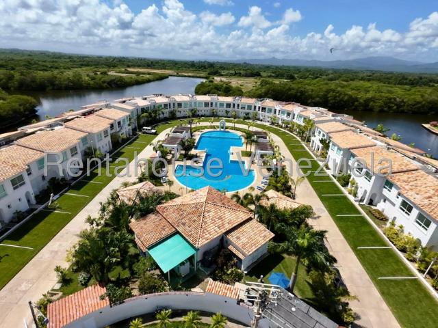 Townhouse en venta en Higuerote, Miranda